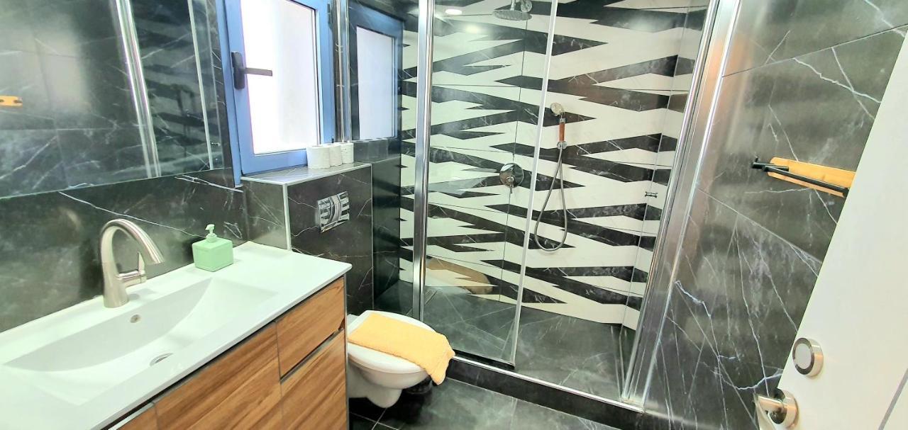 Barak Royal Suites Vip 46 - חמש דקות מהים ומהטיילת エイラート エクステリア 写真