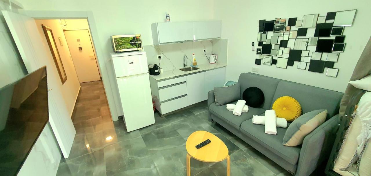 Barak Royal Suites Vip 46 - חמש דקות מהים ומהטיילת エイラート エクステリア 写真